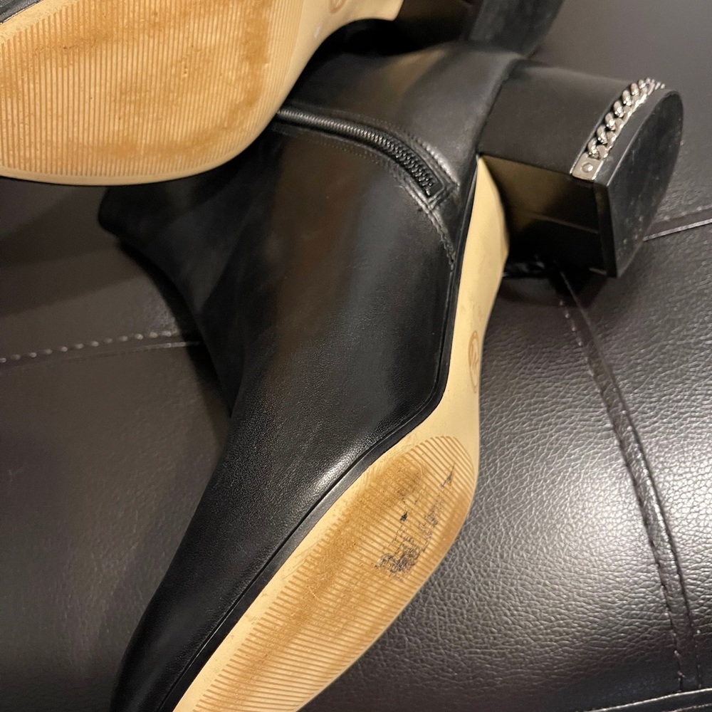 Micheal Kors leather Booties - Picture 5 of 7